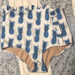 Medium Pineapple Bottoms